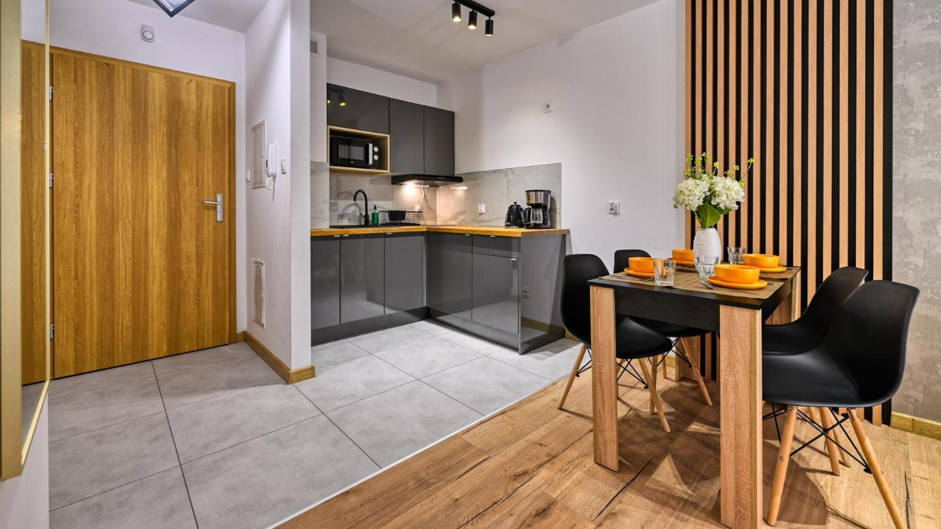 Apartamenty Kilinskiego 17 - Centrum, Przy Wyciagu, Blisko Szlakow ชกลาร์สกา ปอเรมบา ภายนอก รูปภาพ